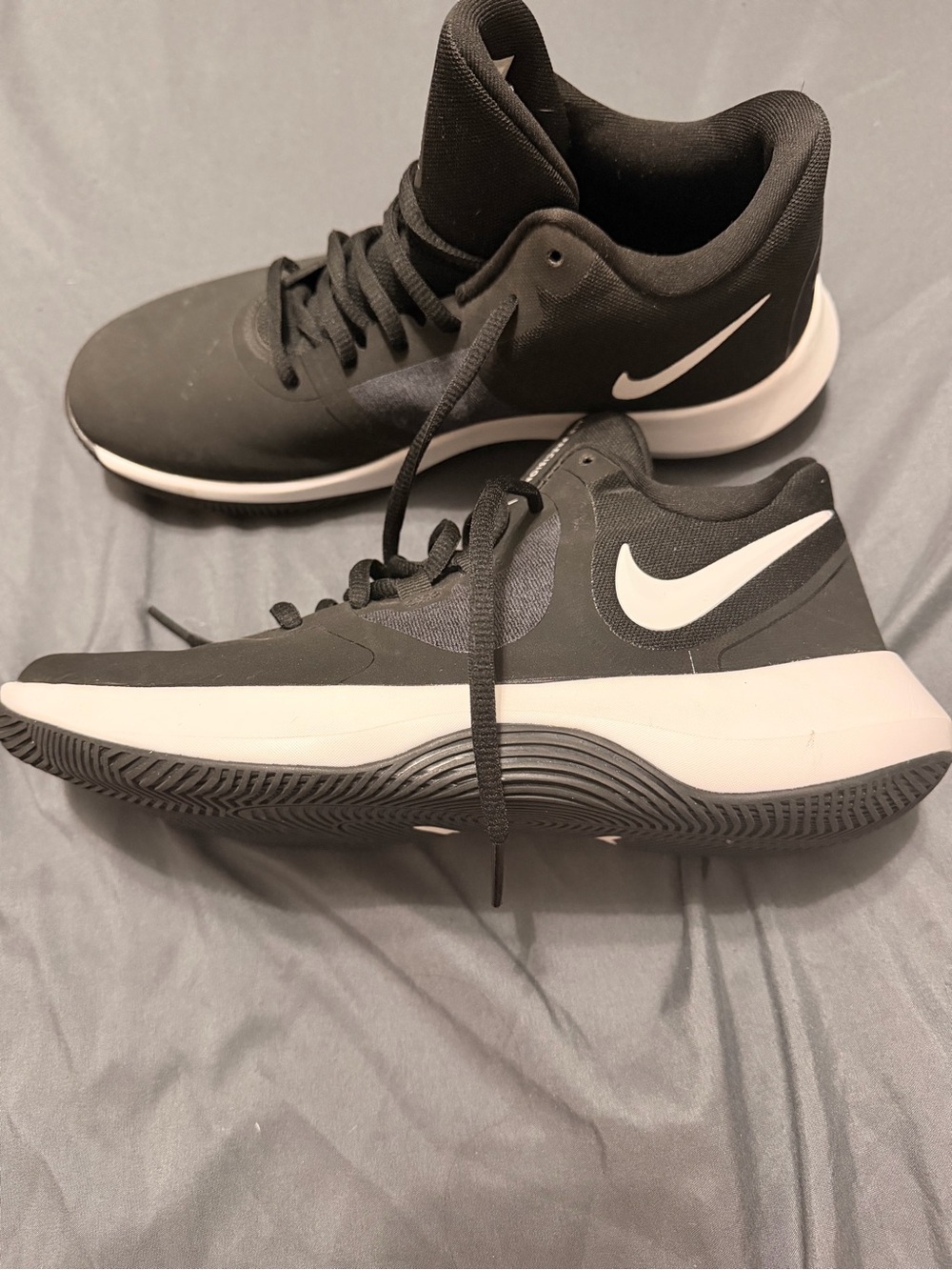 Nike Air Precision II Black & White Basketball Shoes size 7.5 men/9 women